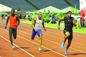 Harris, Thompson star on Hampton&rsquo;s opening day