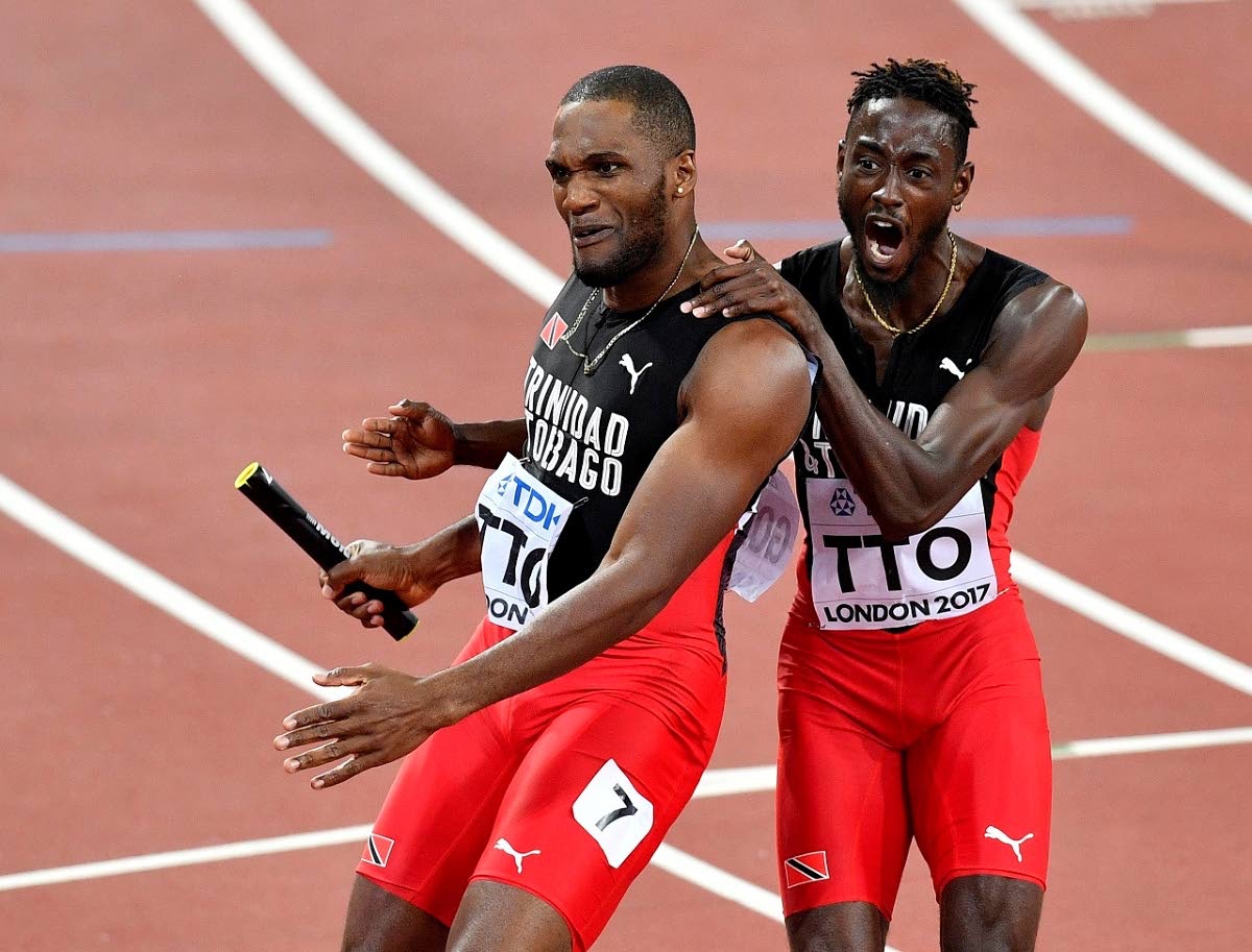 World 4&times;400 champs on TT Indoor team