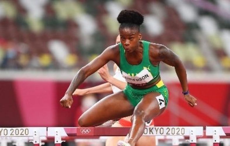 01_region_draws_blank_100m_eyes_sprint_hurdles.jpg