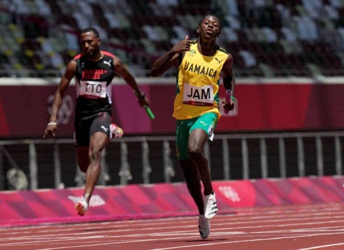 04_tt_men_4x100m_team_fall_short_heats.jpg