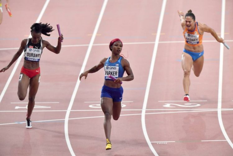 05_tt_women_in_4_100_relay_final.jpg