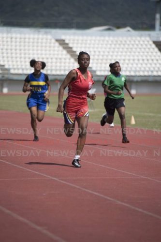 06_eldo_west_dominate_sprint_relays.jpg