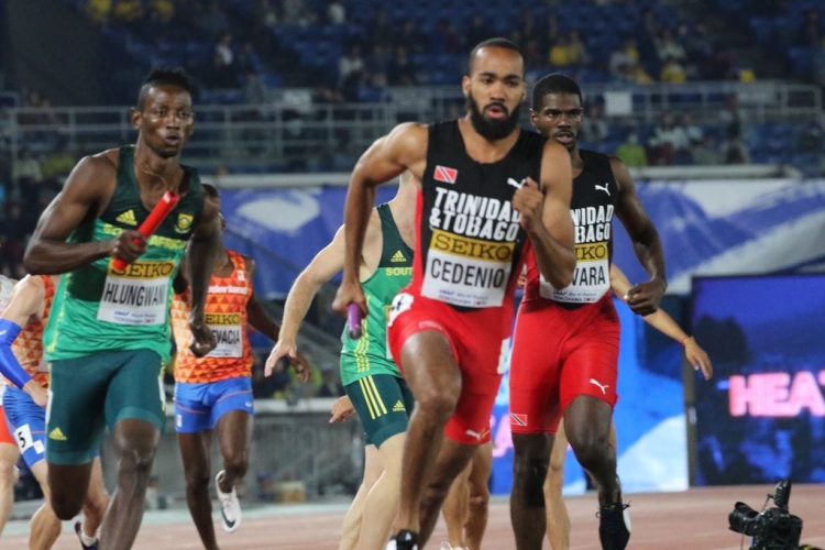 07_gold_again_tt_victory_commonwealth_mens_4x400m.jpg