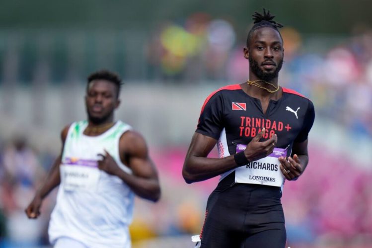 07_richards_anchors_tt_4x400m_men_commonwealth_gold.jpg