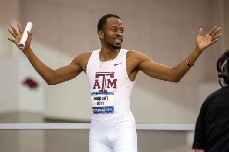13_deon_lendore_texas_coach_pat_henry_he_was_family.jpg