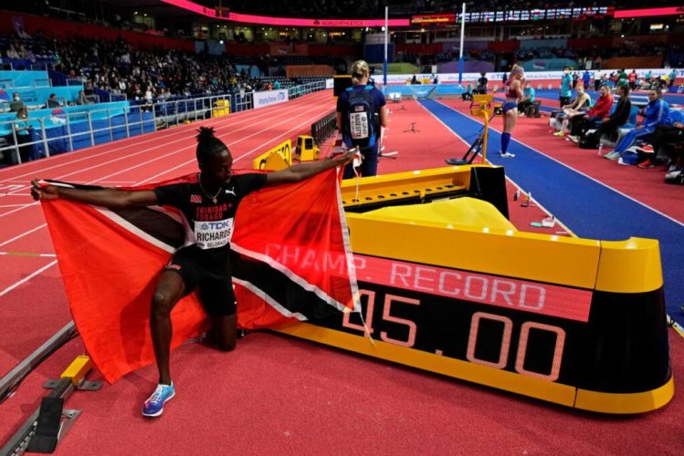 19_jereem_world_indoors_400m_gold.jpg