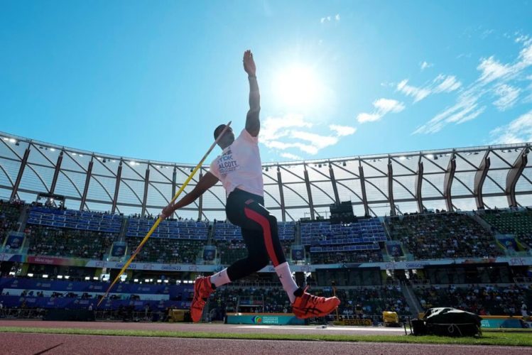 21_keshorns_worlds_medal_hopes_dim.jpg
