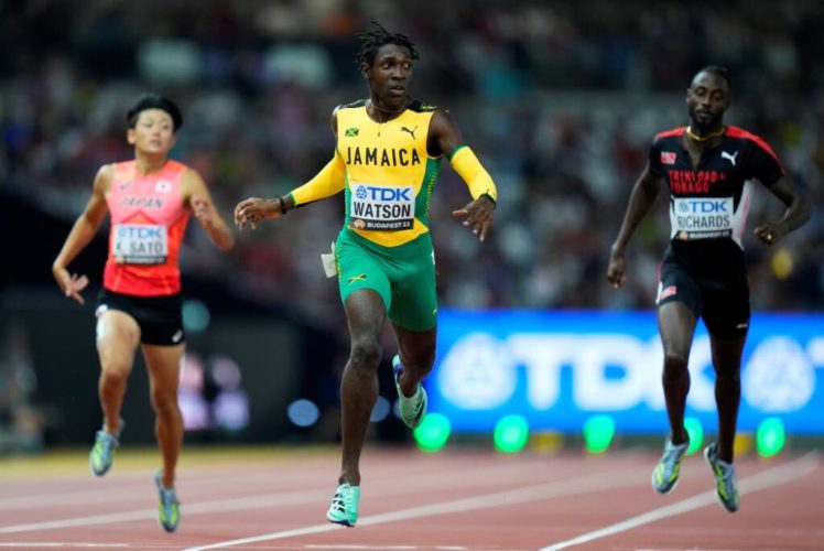 22_jereem_narrowly_misses_world_400m_final.jpg