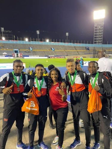 23_tt_carifta_satisfies_coaches_porter_lee_nancoo.jpg