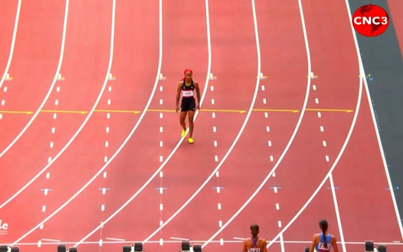 29_ahye_wins_100m_heat_qualifies_semis.jpg